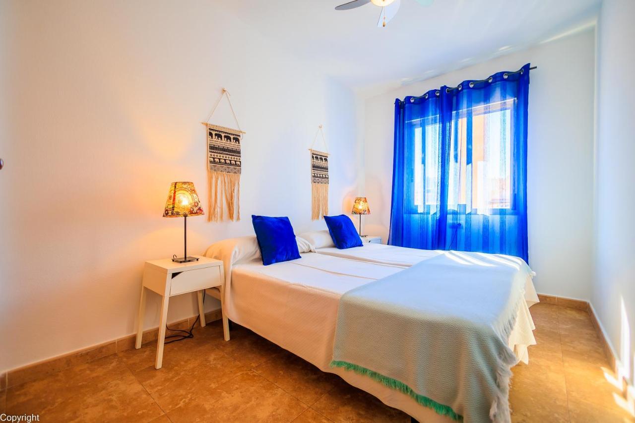 Apartamentos Madrid Torrevieja Ngoại thất bức ảnh