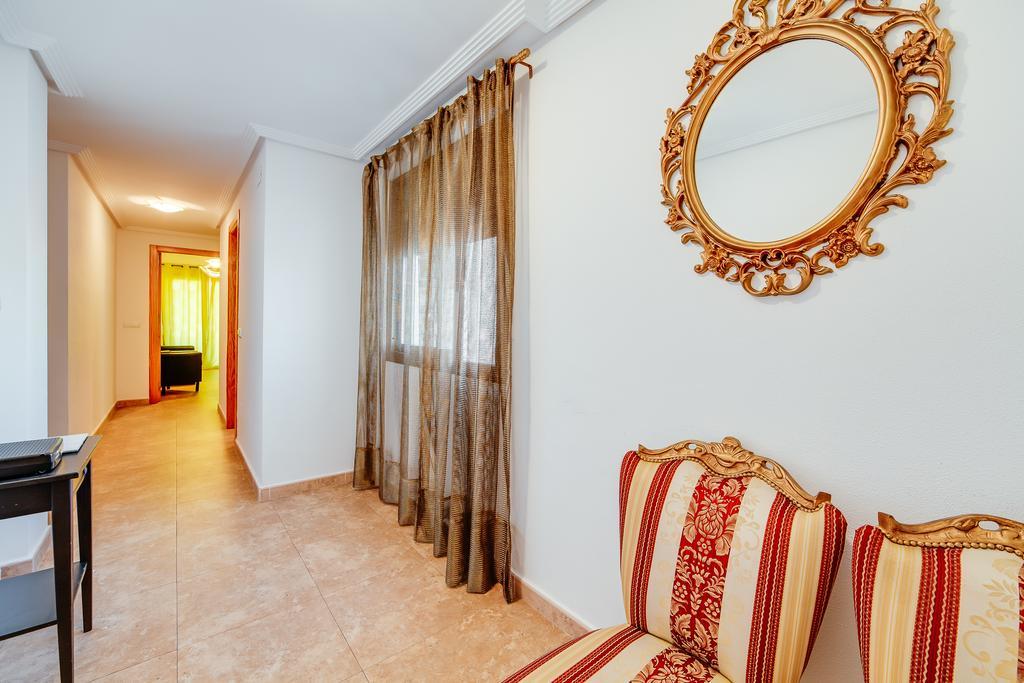Apartamentos Madrid Torrevieja Ngoại thất bức ảnh