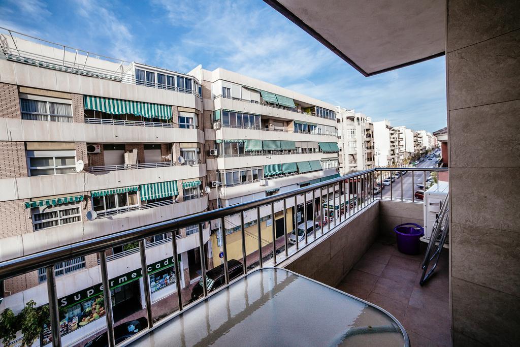 Apartamentos Madrid Torrevieja Ngoại thất bức ảnh